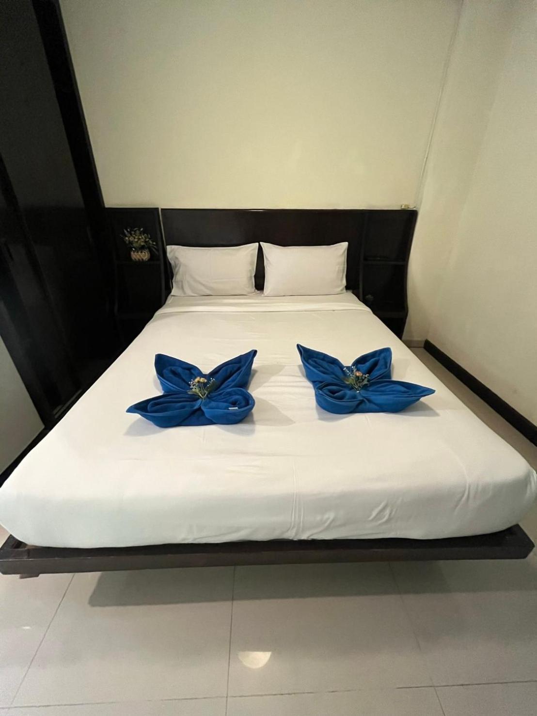 Hotel Blueskyhouse Patong Esterno foto
