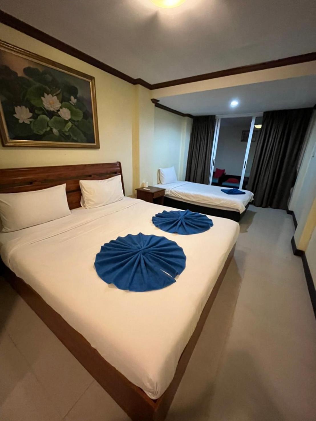 Hotel Blueskyhouse Patong Esterno foto