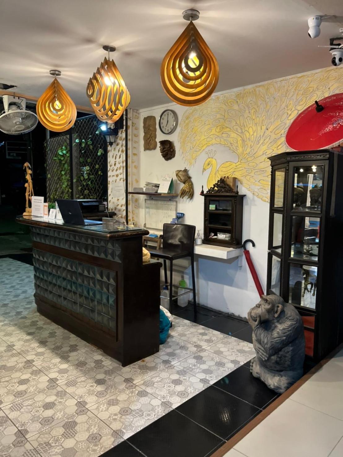 Hotel Blueskyhouse Patong Esterno foto