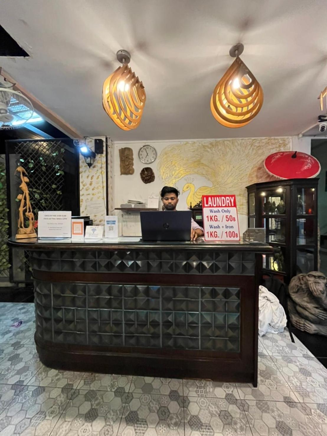 Hotel Blueskyhouse Patong Esterno foto