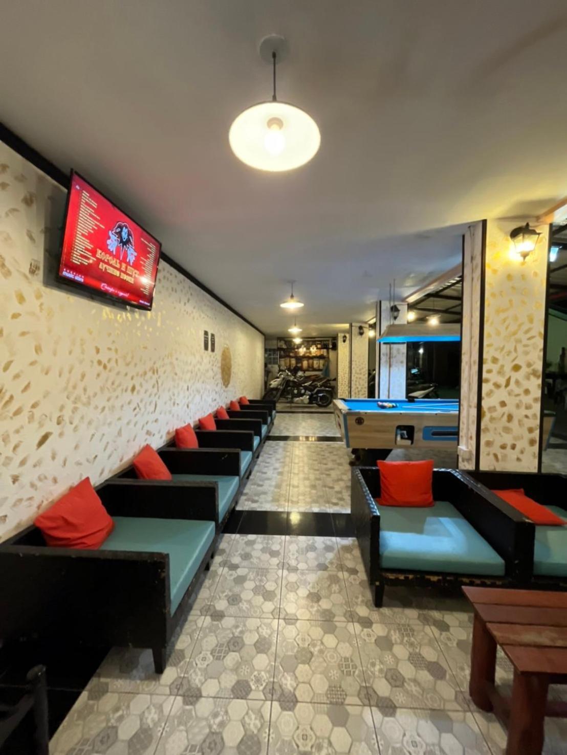 Hotel Blueskyhouse Patong Esterno foto