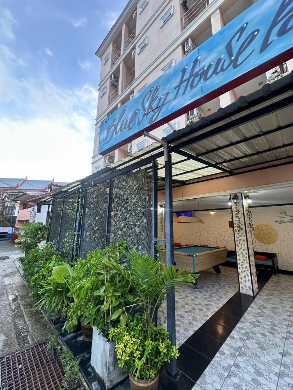 Hotel Blueskyhouse Patong Esterno foto
