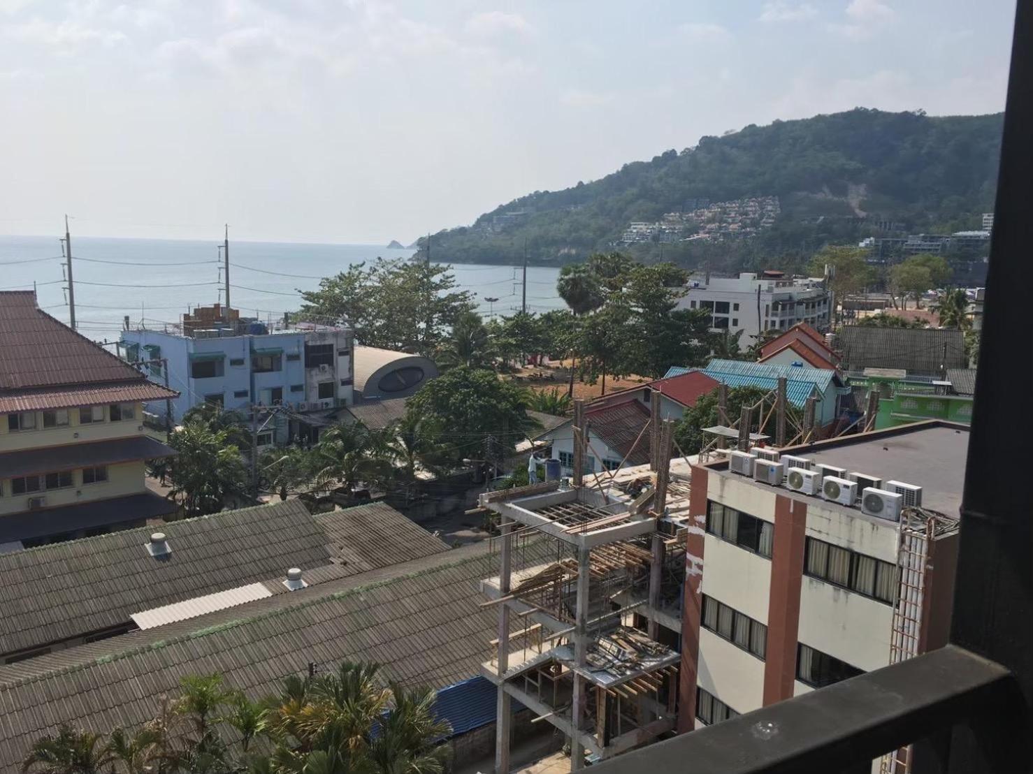 Hotel Blueskyhouse Patong Esterno foto